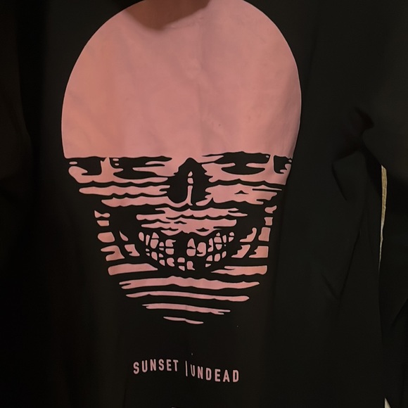 Chomp NWOT sunset undead sweatshirt - Picture 4 of 4